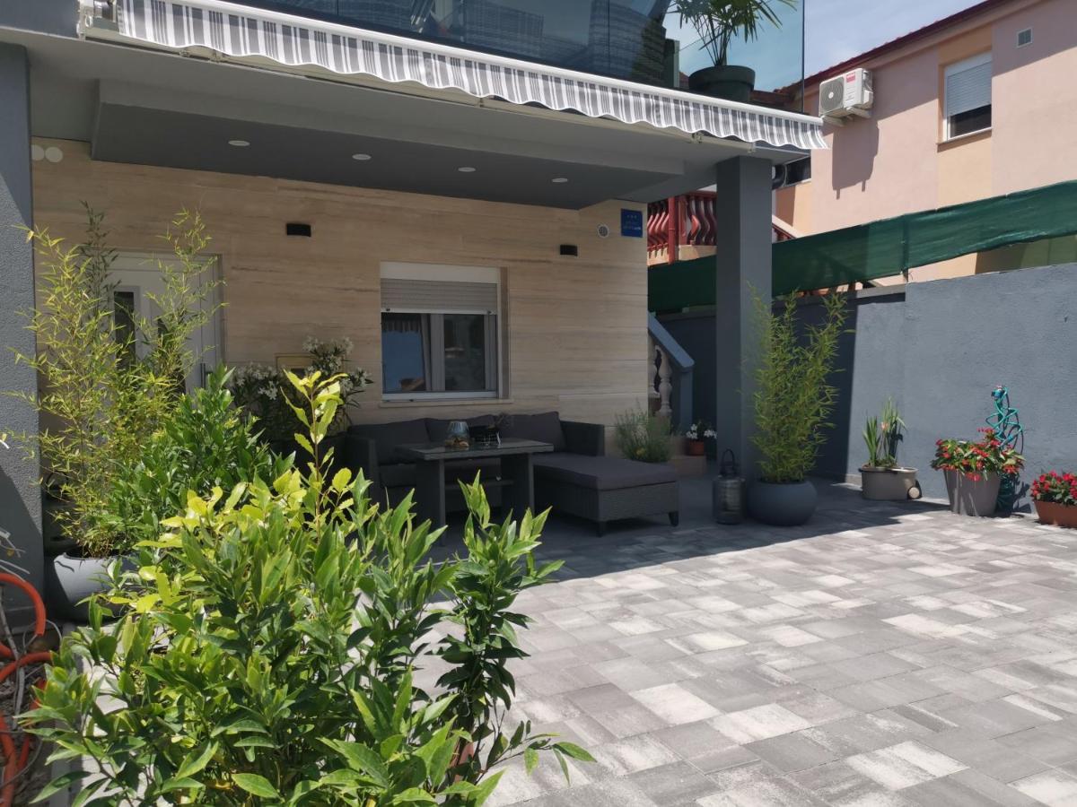Apartmani Sarm 维尔 外观 照片